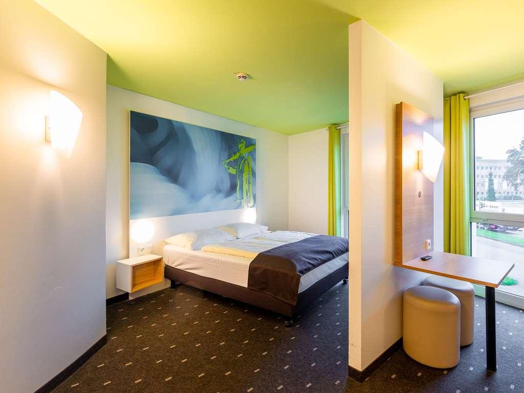 B&B Hotel Krefeld Quarto foto